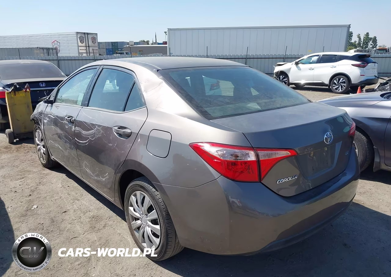 2017 Toyota Corolla Le VIN:2T1BURHE2HC773068 - 3