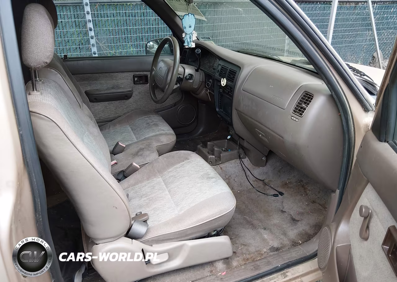 1998 Toyota Tacoma VIN:4TAVL52N2WZ029230 - 5