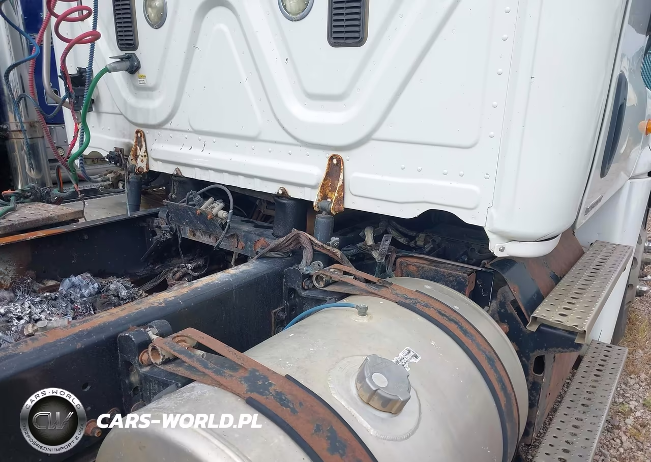 2012 Freightliner Cascadia 125 VIN:1FUJGEDR8CSBR5548 - 14