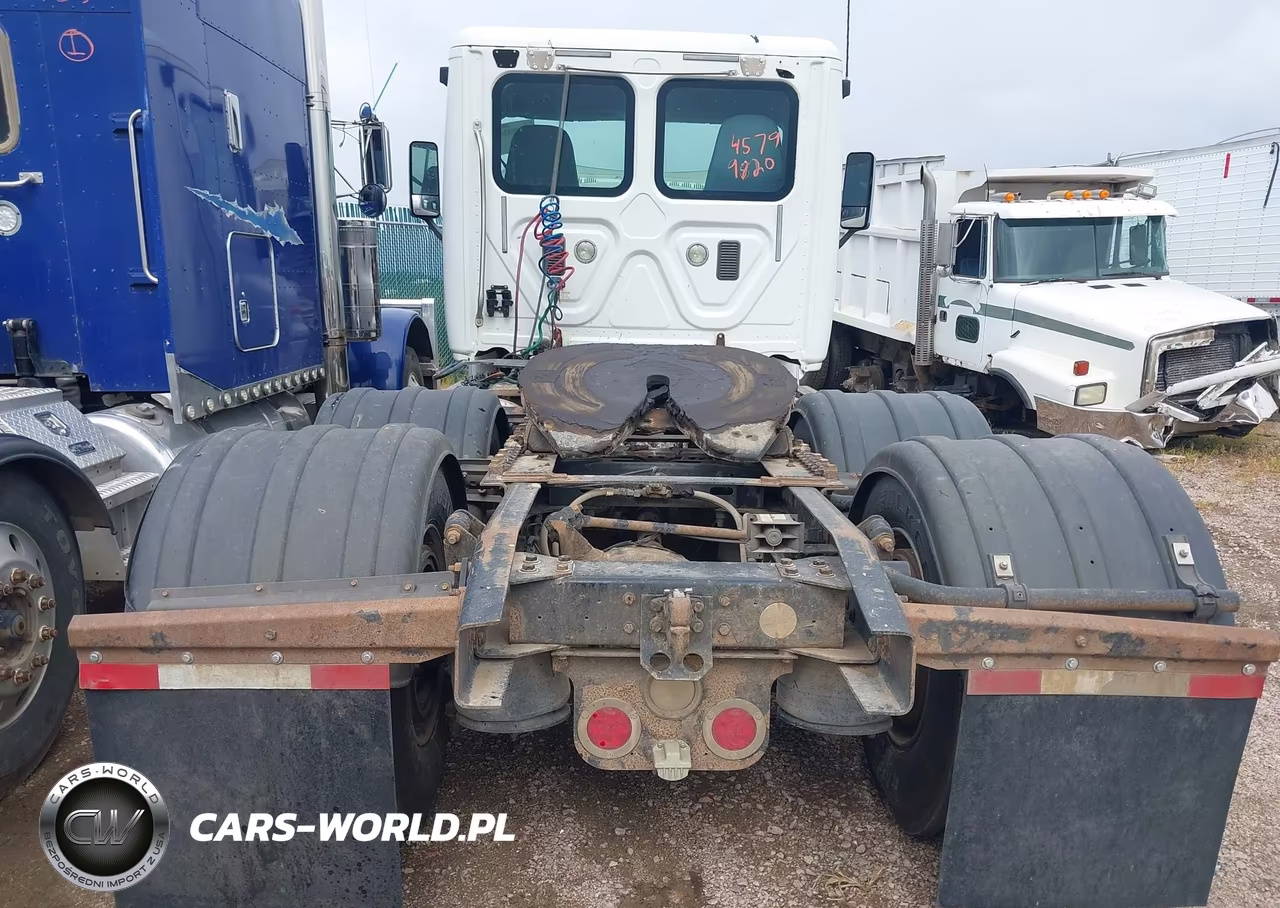 2012 Freightliner Cascadia 125 VIN:1FUJGEDR8CSBR5548 - 8