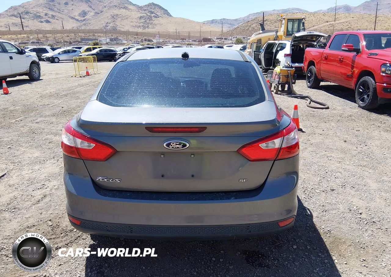 2012 Ford Focus Se VIN:1FAHP3F27CL456935 - 16