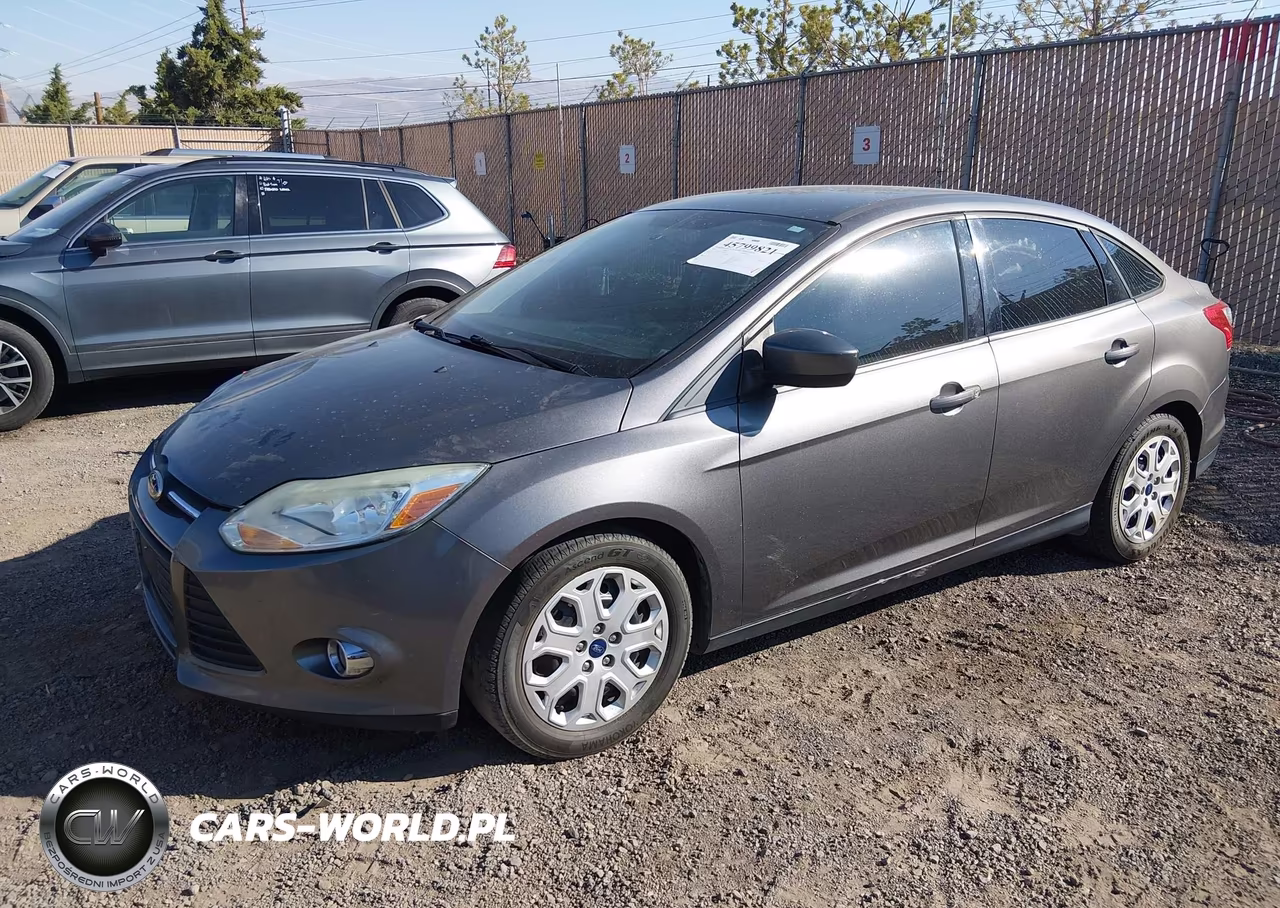 2012 Ford Focus Se VIN:1FAHP3F27CL456935 - 2
