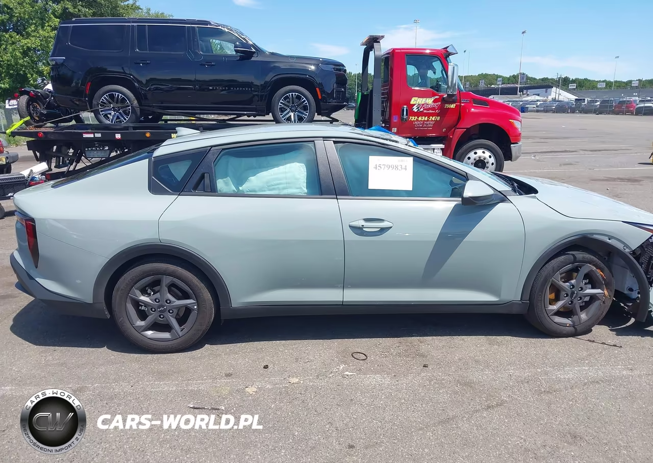 2026 Kia K4 Lxs VIN:3KPFT4DE5TE310011 - 13