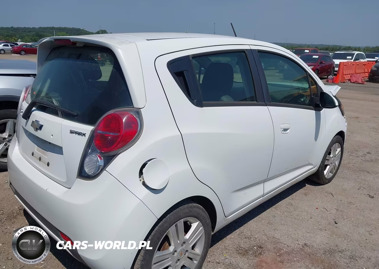 2015 Chevrolet Spark 1Lt Cvt VIN:KL8CD6S9XFC725962 - 4