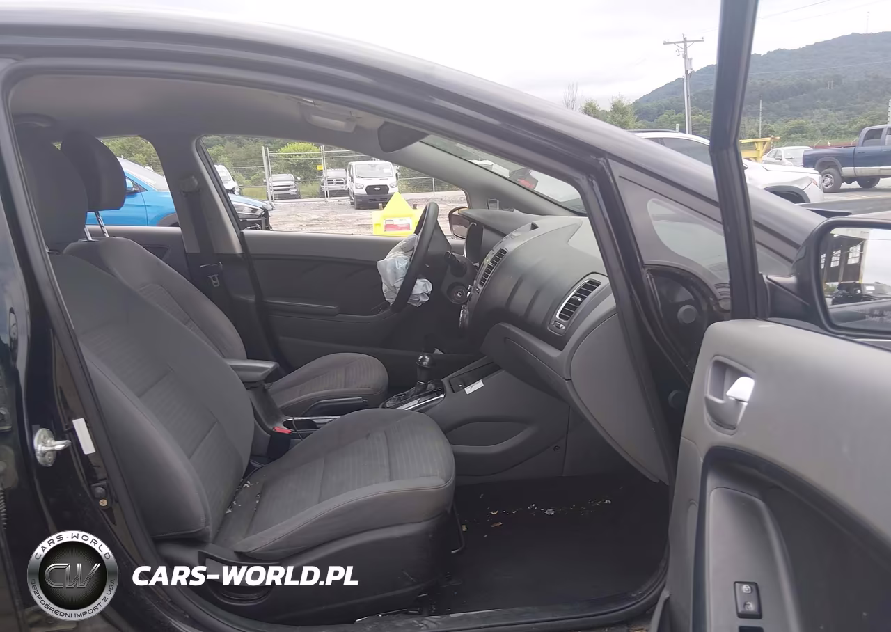 2017 Kia Forte Lx VIN:3KPFL4A74HE161202 - 5