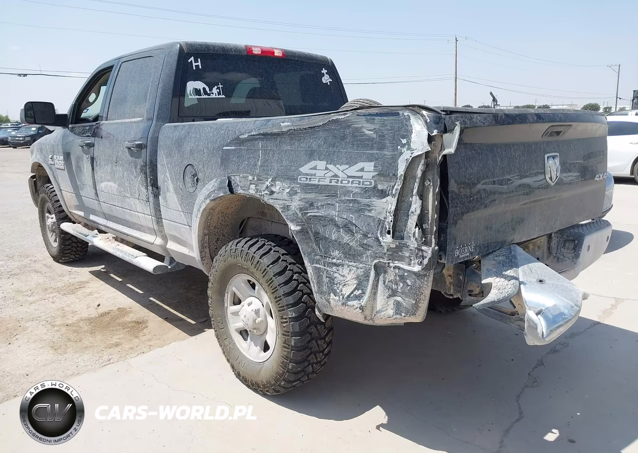 2018 Ram 2500 VIN:3C6UR5CL3JG222983 - 3