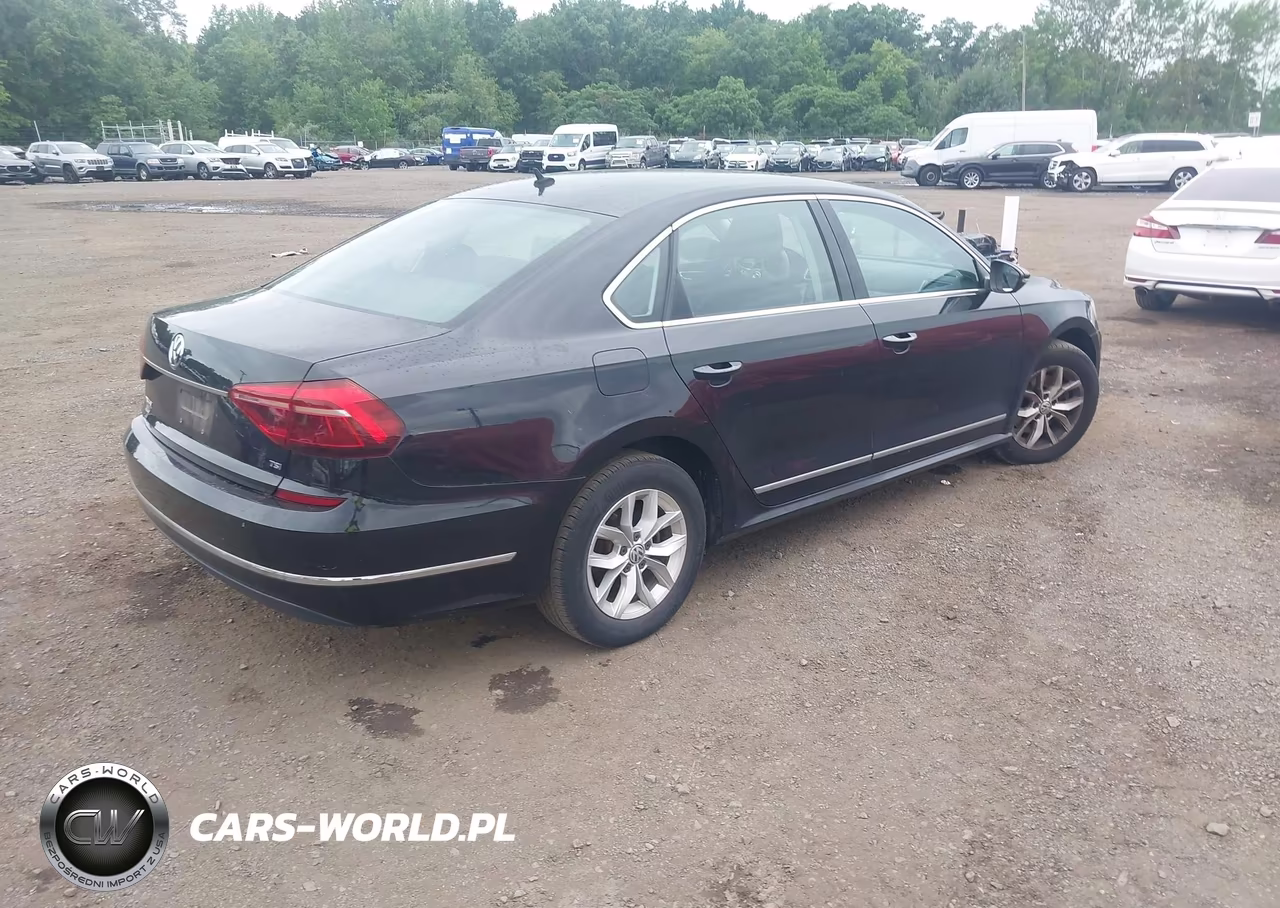 2017 Volkswagen Passat 1.8T S VIN:1VWAT7A33HC015970 - 4