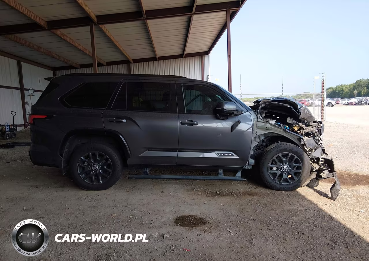 2023 Toyota Sequoia Platinum VIN:7SVAAABA0PX005378 - 14