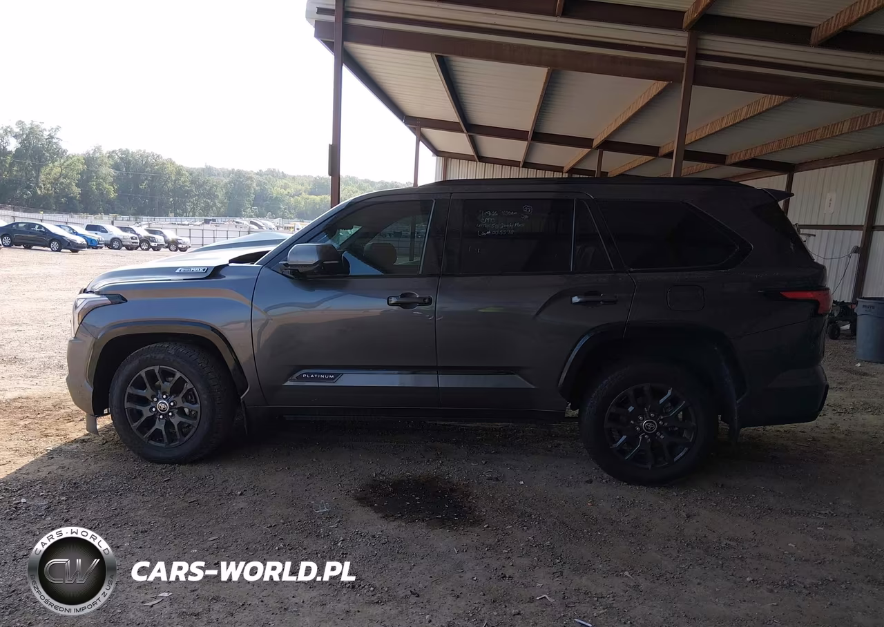 2023 Toyota Sequoia Platinum VIN:7SVAAABA0PX005378 - 15