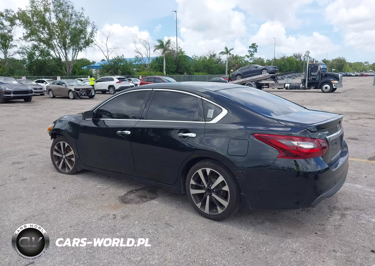 2018 Nissan Altima 2.5 Sr VIN:1N4AL3AP4JC104344 - 3