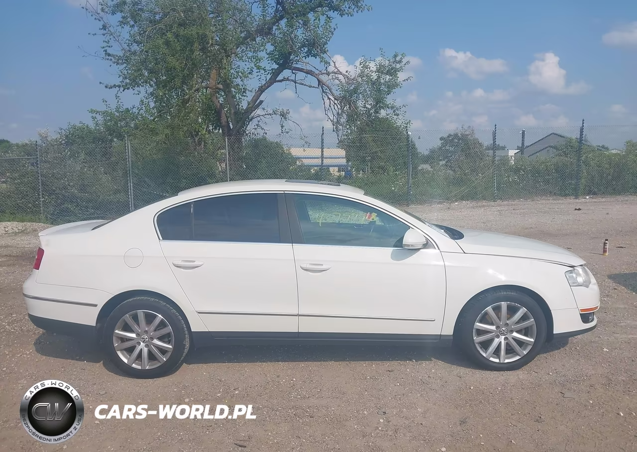 2010 Volkswagen Passat Komfort VIN:WVWJK7AN7AP035676 - 13