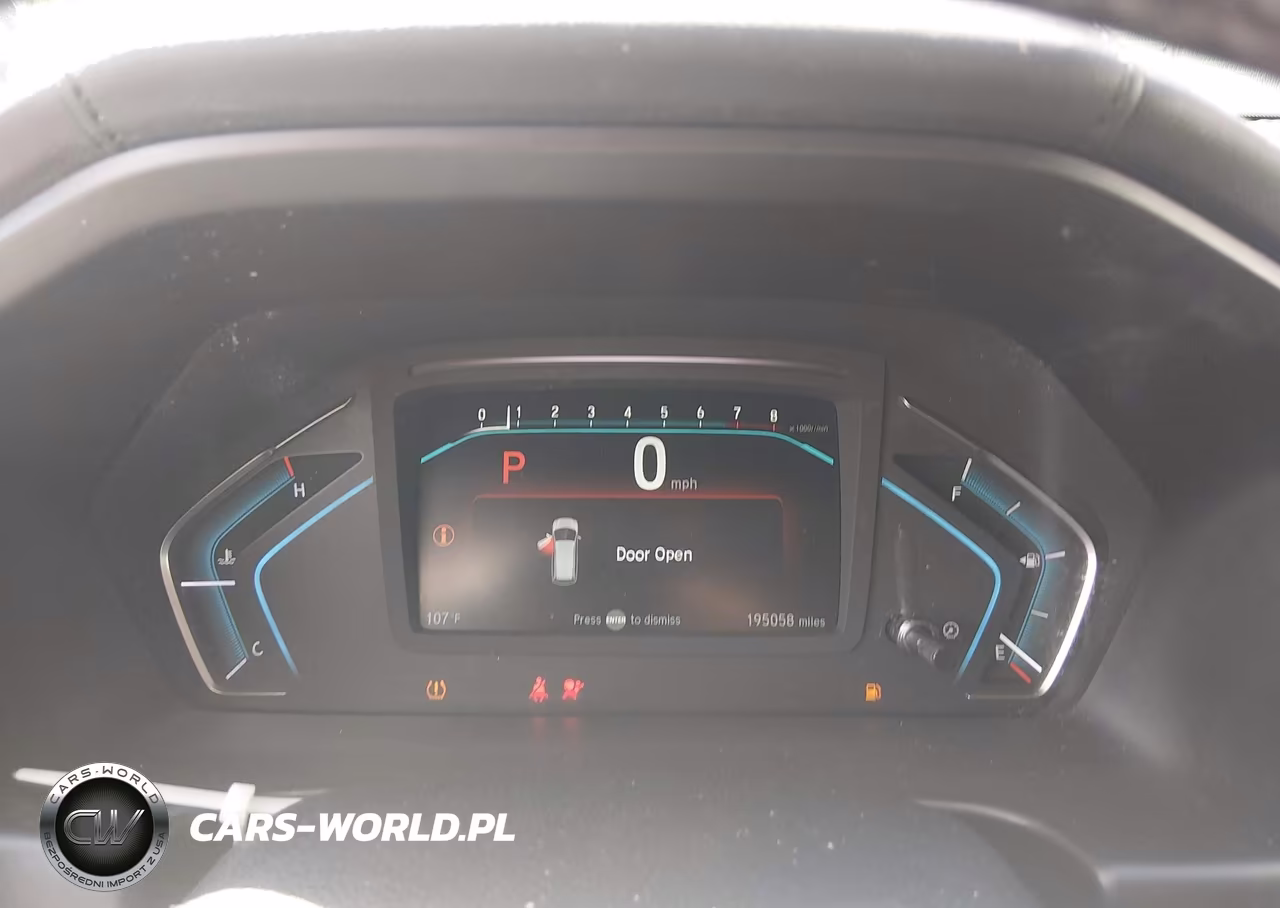 2018 Honda Odyssey Touring VIN:5FNRL6H80JB042084 - 7