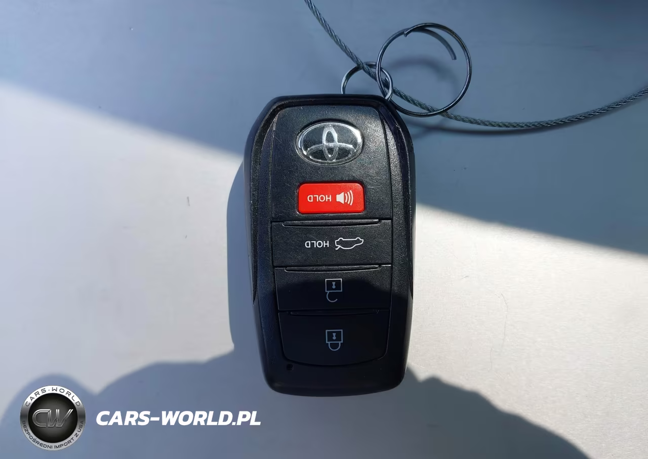 2025 Toyota Camry Xle VIN:4T1DBADK2SU520270 - 11