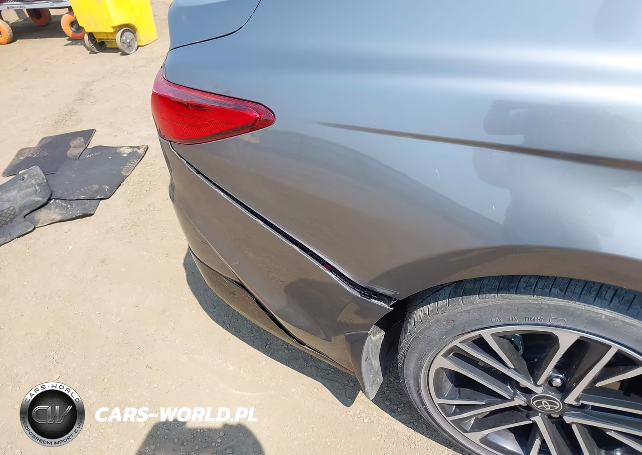 2025 Toyota Camry Xle VIN:4T1DBADK2SU520270 - 18