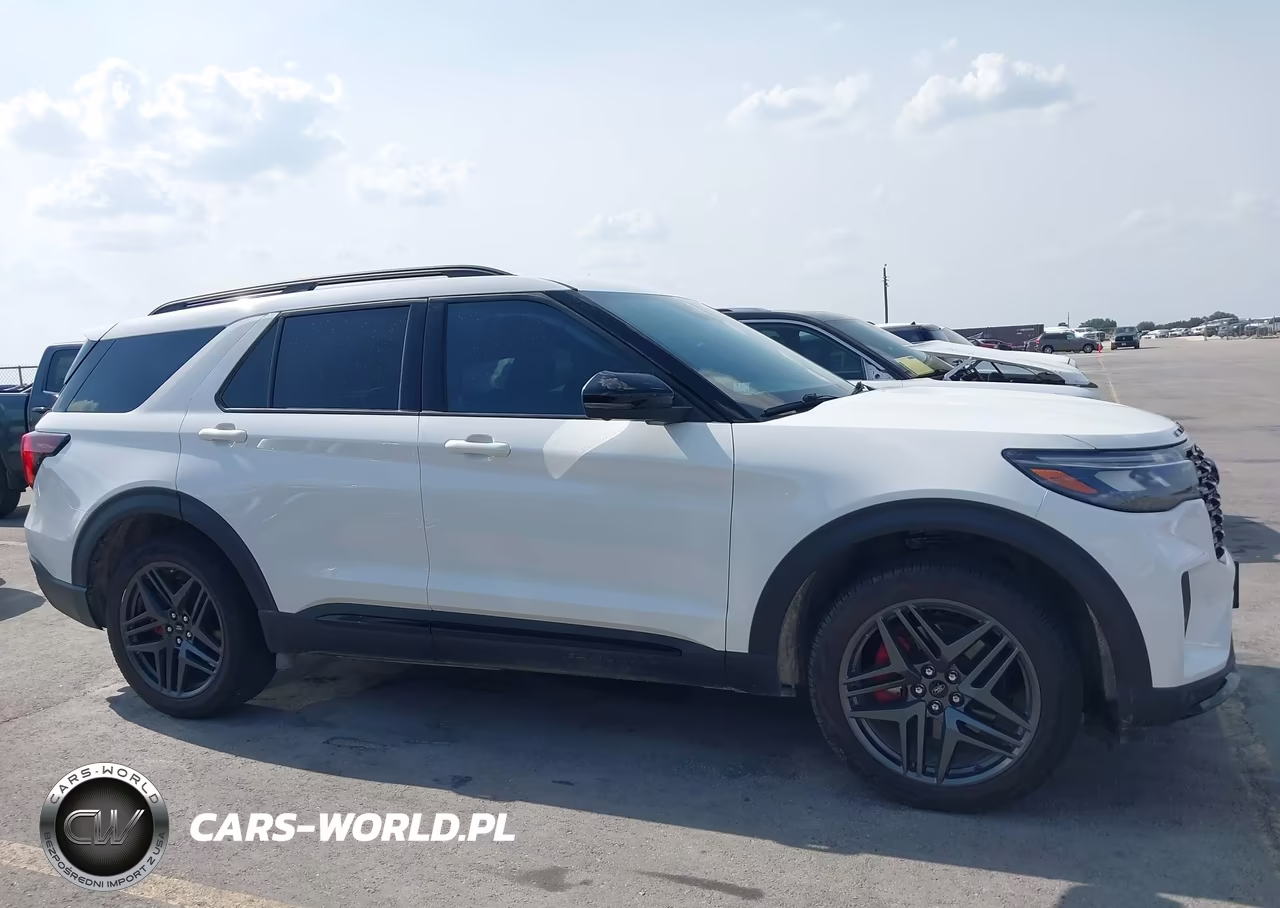2025 Ford Explorer St VIN:1FMWK7GC2SGC76392 - 13