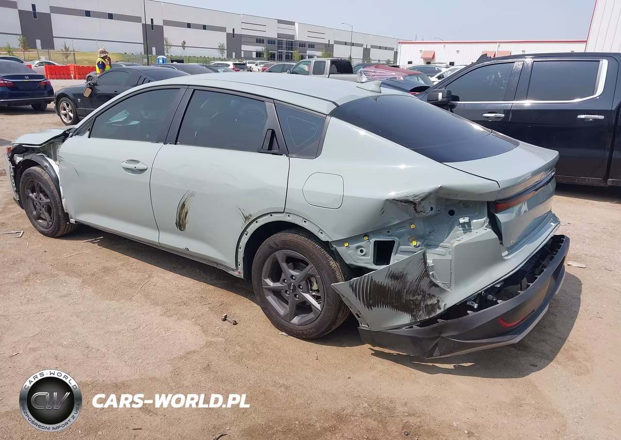 2025 Kia K4 Lxs VIN:3KPFT4DE5SE229220 - 3