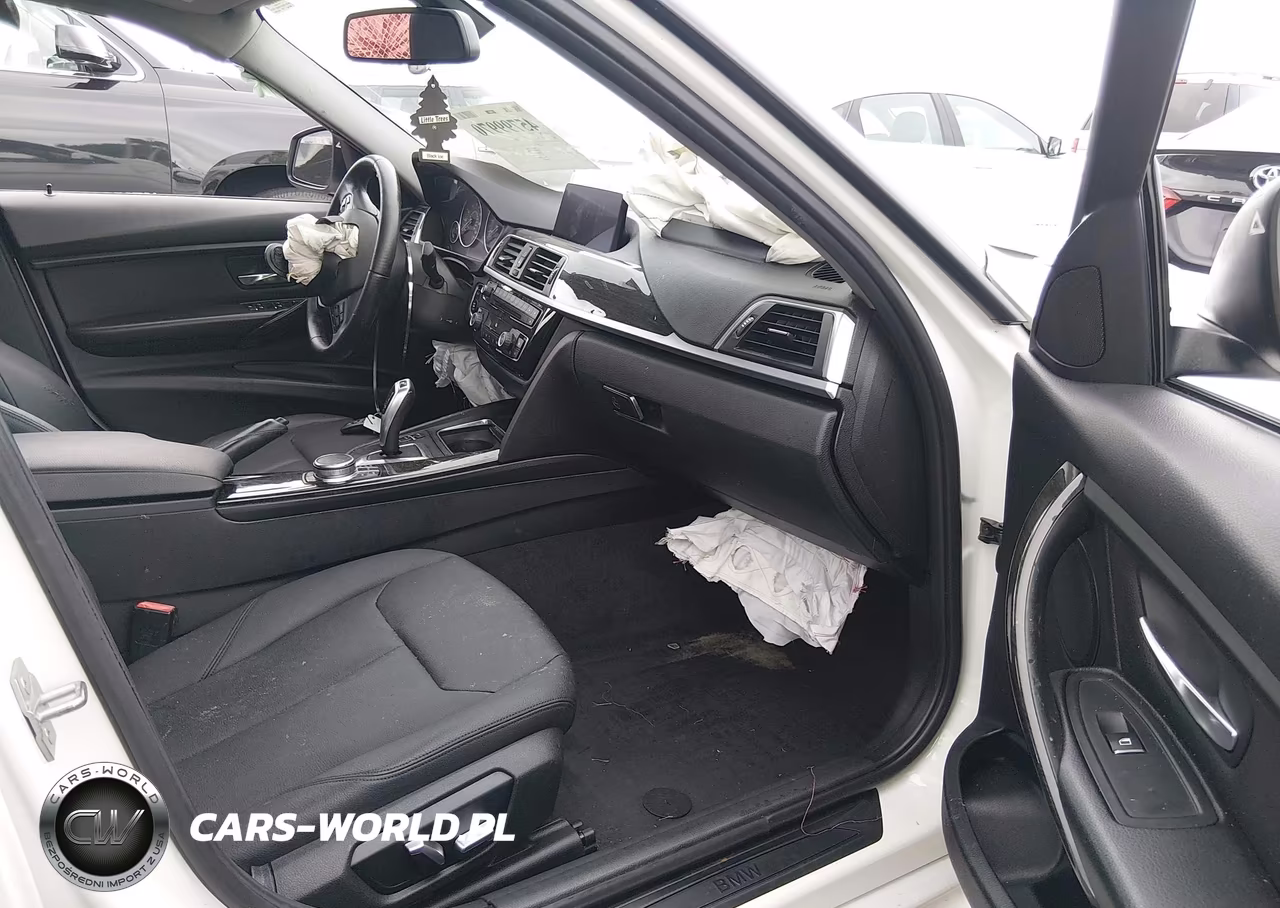2018 BMW 320I xDrive VIN:WBA8E5G52JNU46087 - 5