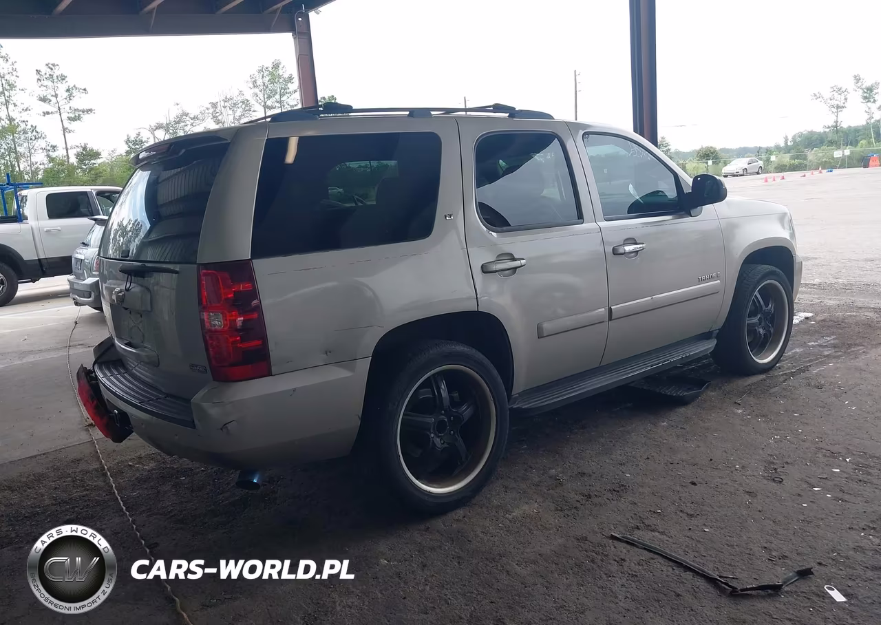 2007 Chevrolet Tahoe Lt VIN:1GNFC13087J390599 - 4