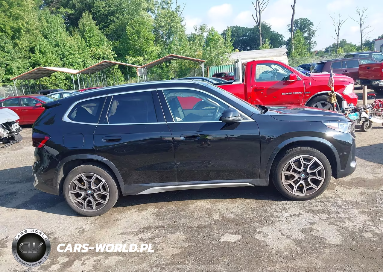 2026 BMW X1 xDrive28I VIN:WBX73EF09T5421008 - 13