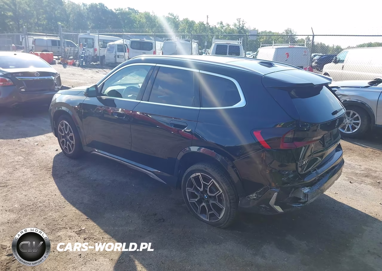 2026 BMW X1 xDrive28I VIN:WBX73EF09T5421008 - 3