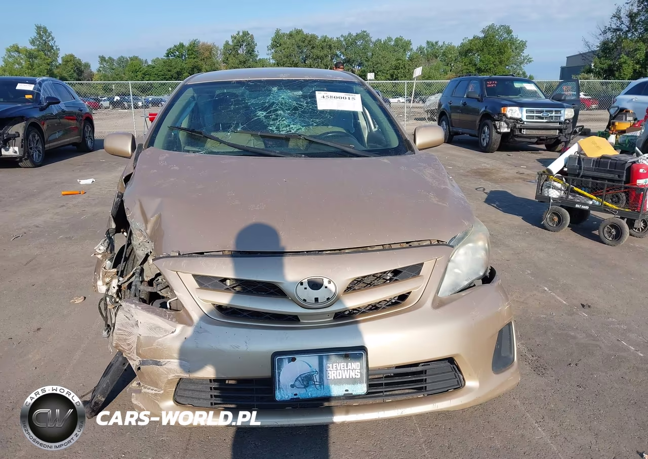 2011 Toyota Corolla Le VIN:2T1BU4EE3BC591104 - 12