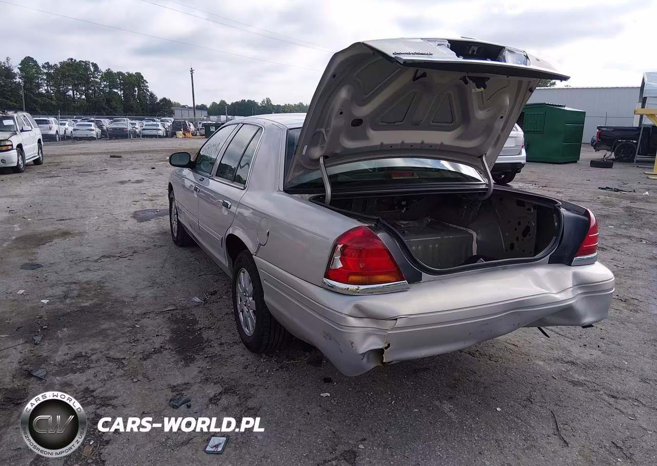2007 Ford Crown Victoria Lx VIN:2FAFP74V97X142398 - 3