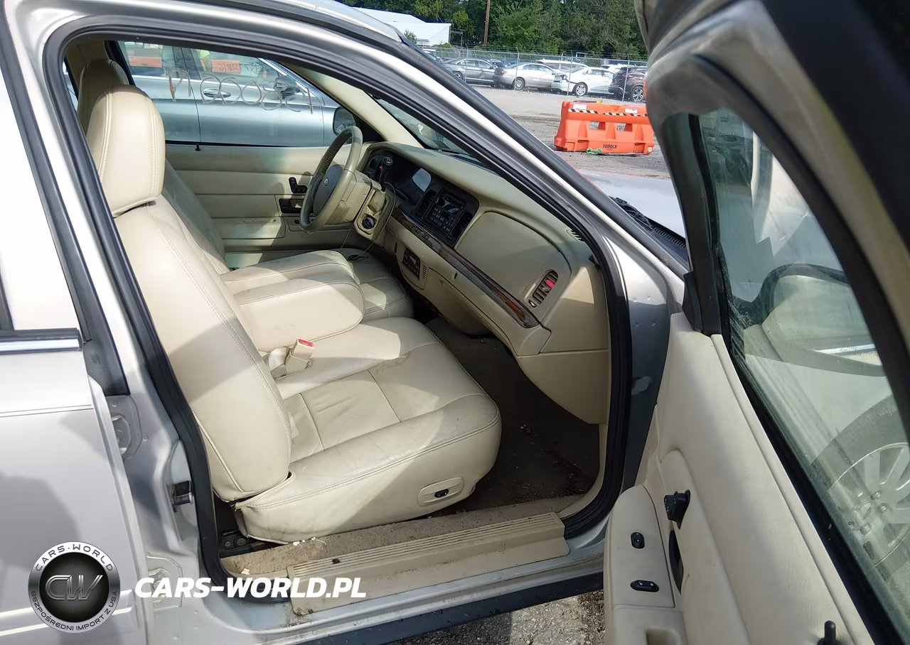 2007 Ford Crown Victoria Lx VIN:2FAFP74V97X142398 - 5