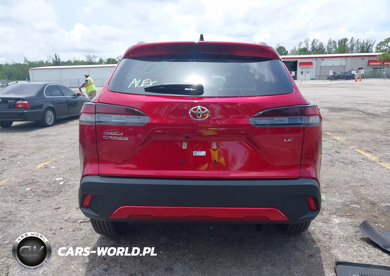 2026 Toyota Corolla Cross Le VIN:7MUCAAAG7TV210274 - 16