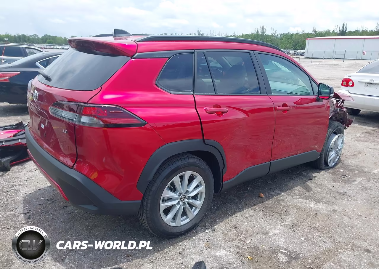 2026 Toyota Corolla Cross Le VIN:7MUCAAAG7TV210274 - 4
