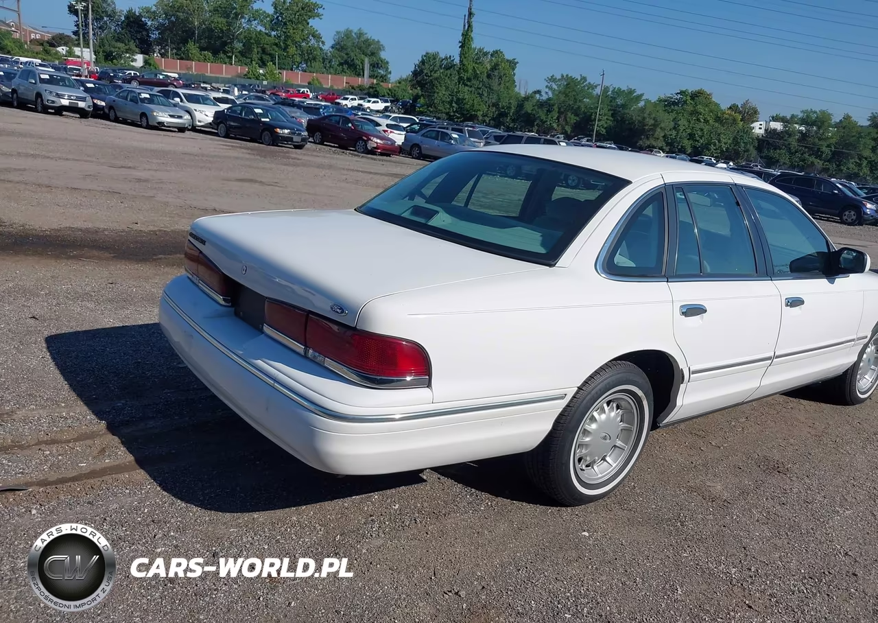 1997 Ford Crown Victoria Lx VIN:2FALP74W4VX128305 - 4