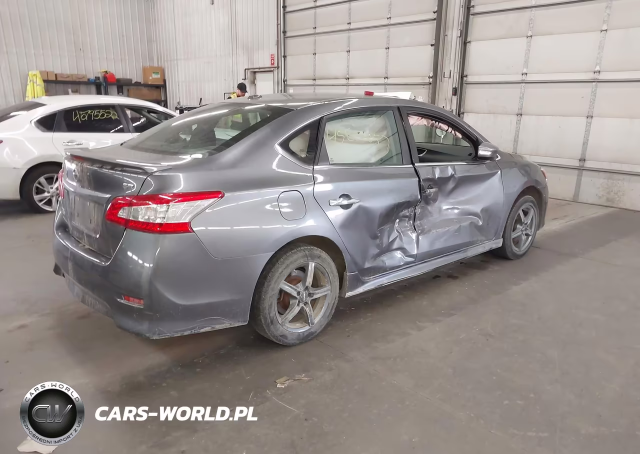 2015 Nissan Sentra Sr VIN:3N1AB7AP8FY270145 - 4