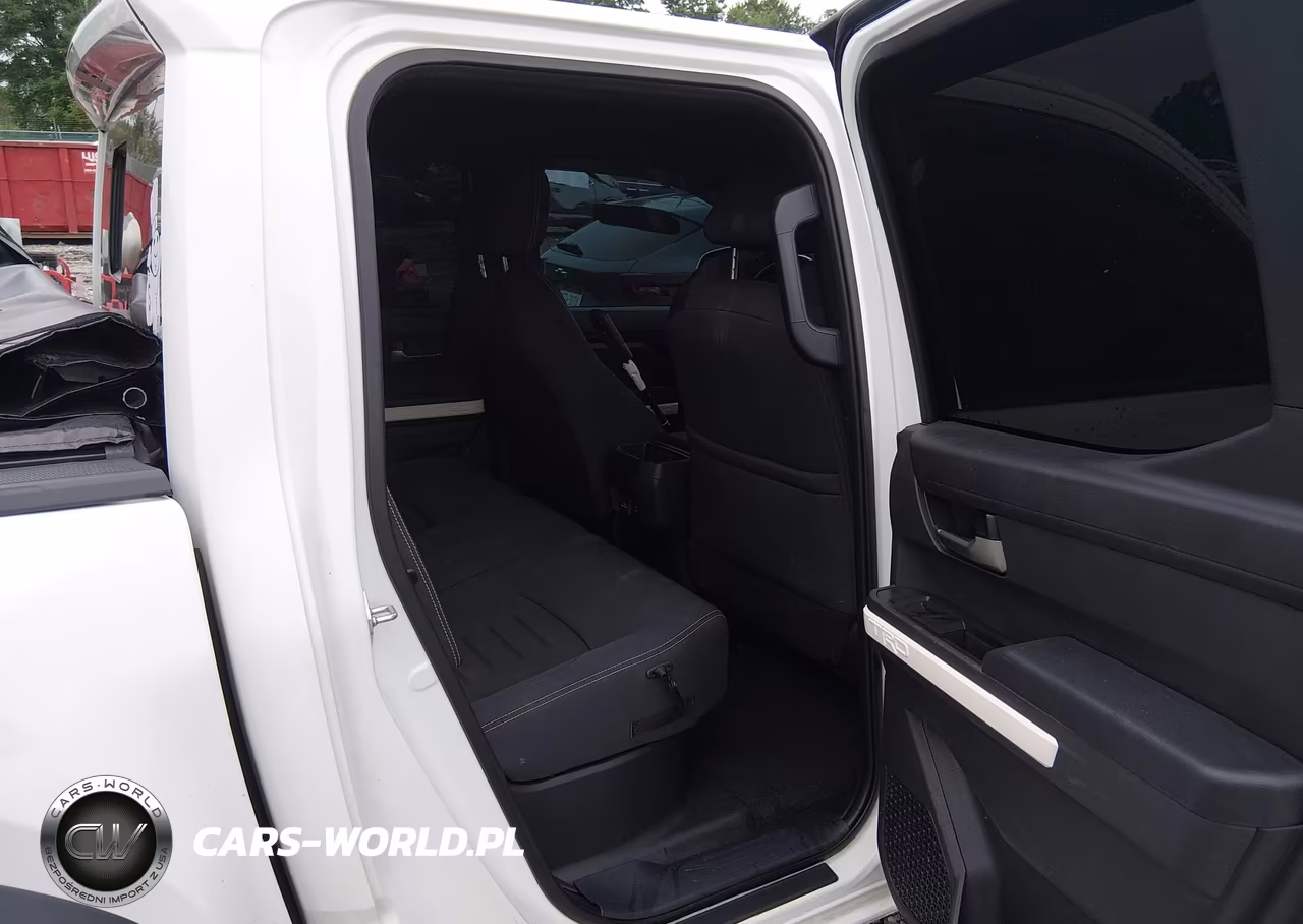 2024 Toyota Tacoma Trd Off Road VIN:3TMLB5JN6RM005549 - 8
