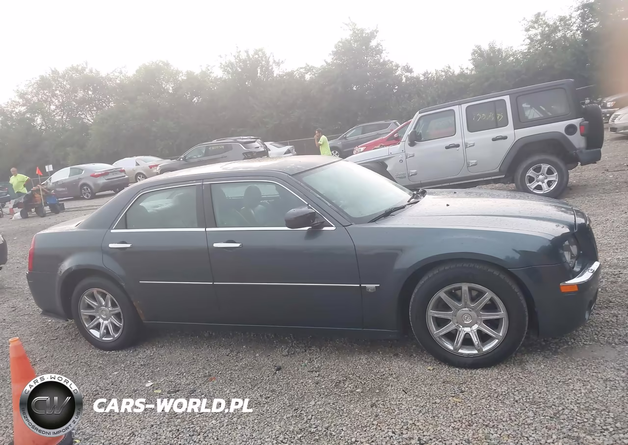 2007 Chrysler 300C VIN:2C3LA63HX7H720320 - 13