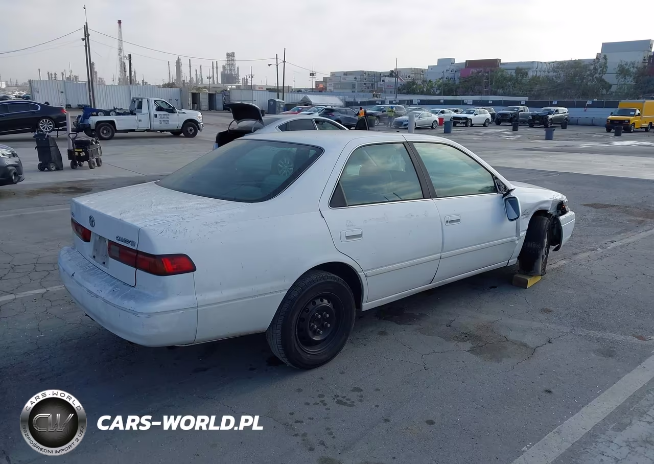 1998 Toyota Camry Le VIN:JT2BG22K7W0121575 - 4