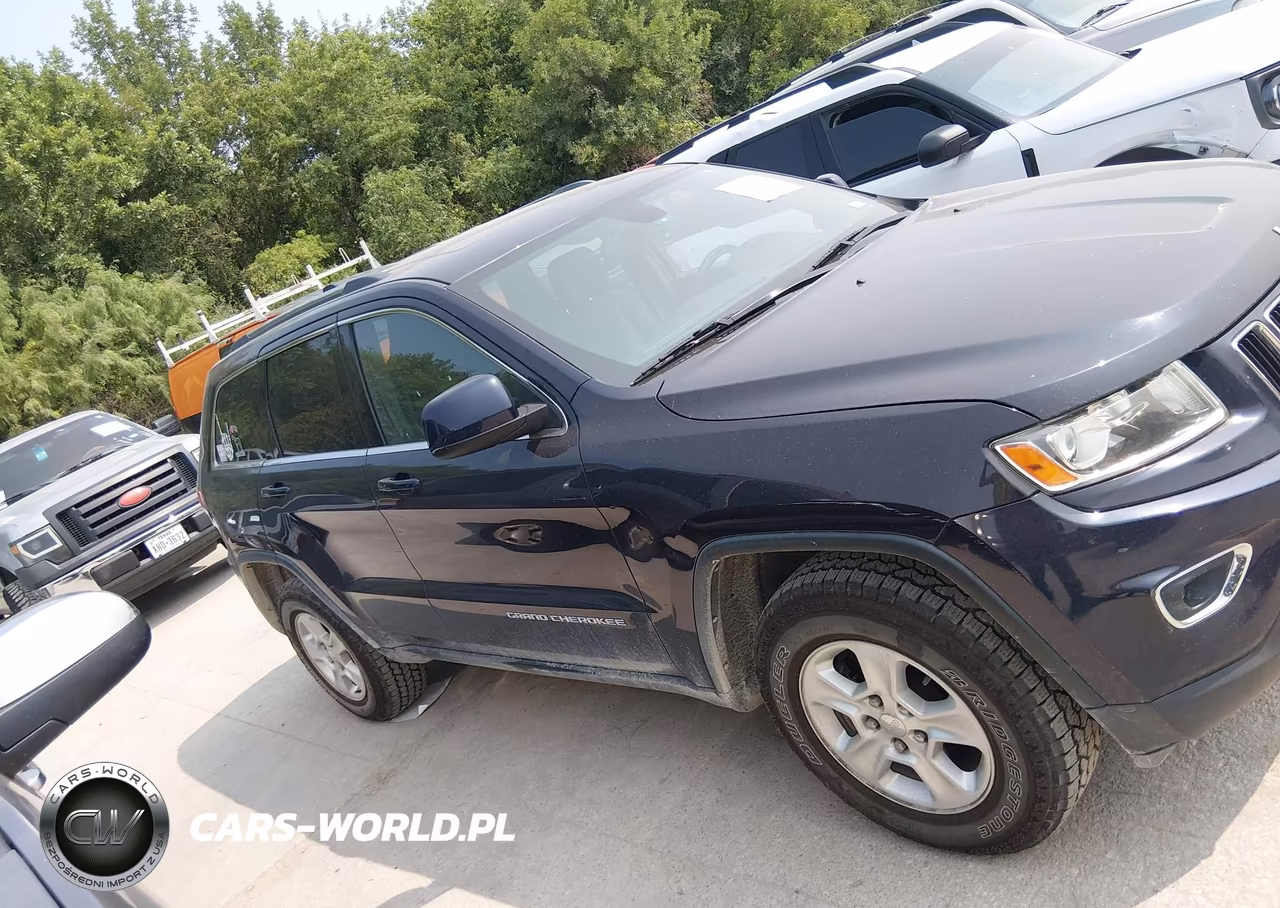 2014 Jeep Grand Cherokee Laredo VIN:1C4RJFAGXEC138184 - 13