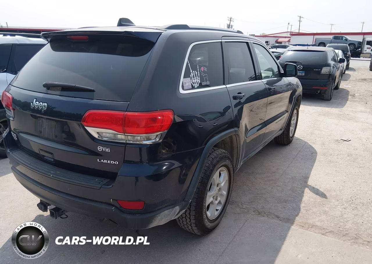 2014 Jeep Grand Cherokee Laredo VIN:1C4RJFAGXEC138184 - 4