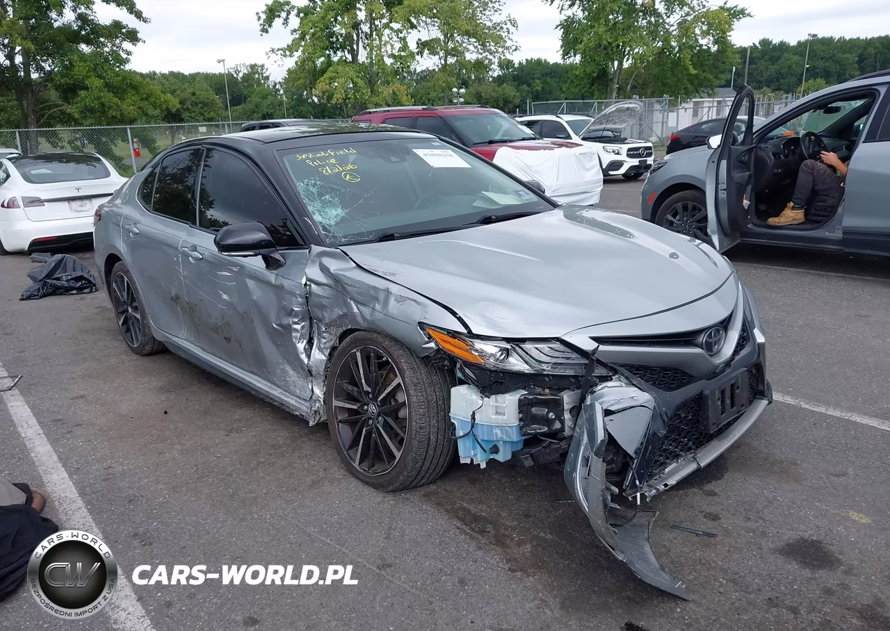 2019 Toyota Camry Xse V6 – zdjęcie 1 z 16
