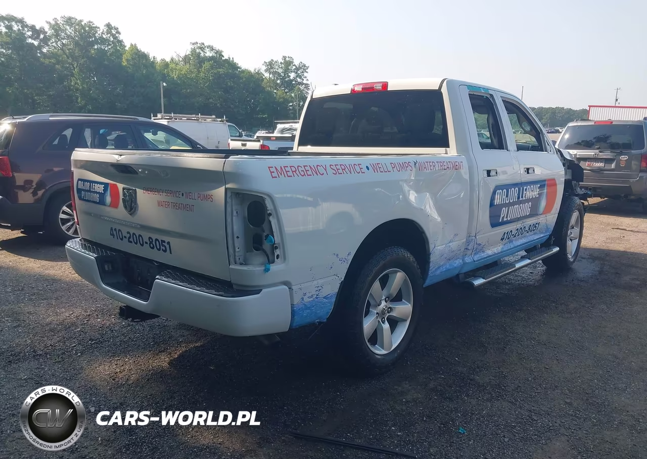 2015 Ram 1500 Express VIN:1C6RR6FG0FS621702 - 4