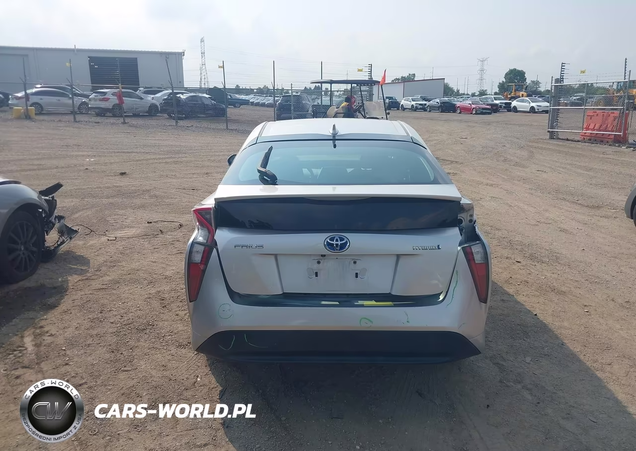2016 Toyota Prius Two VIN:JTDKBRFUXG3011033 - 16