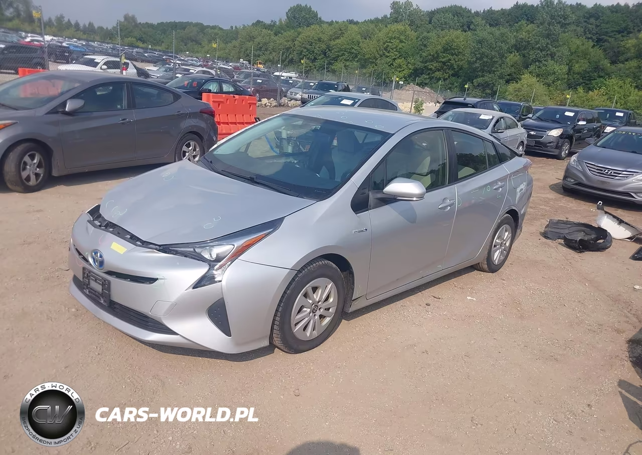 2016 Toyota Prius Two VIN:JTDKBRFUXG3011033 - 2
