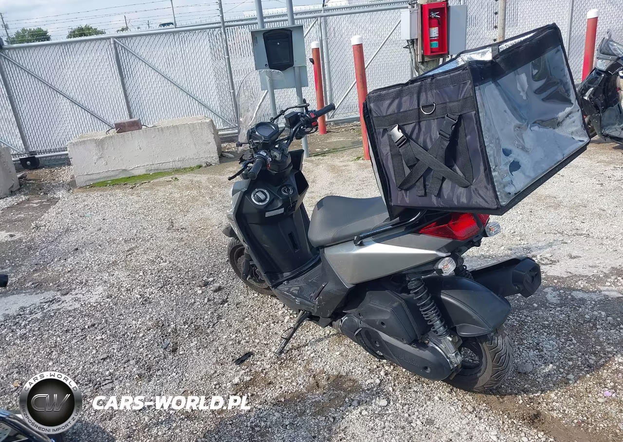 2018 Yamaha Yw125 VIN:RKRSEB1Y3JA002467 - 13