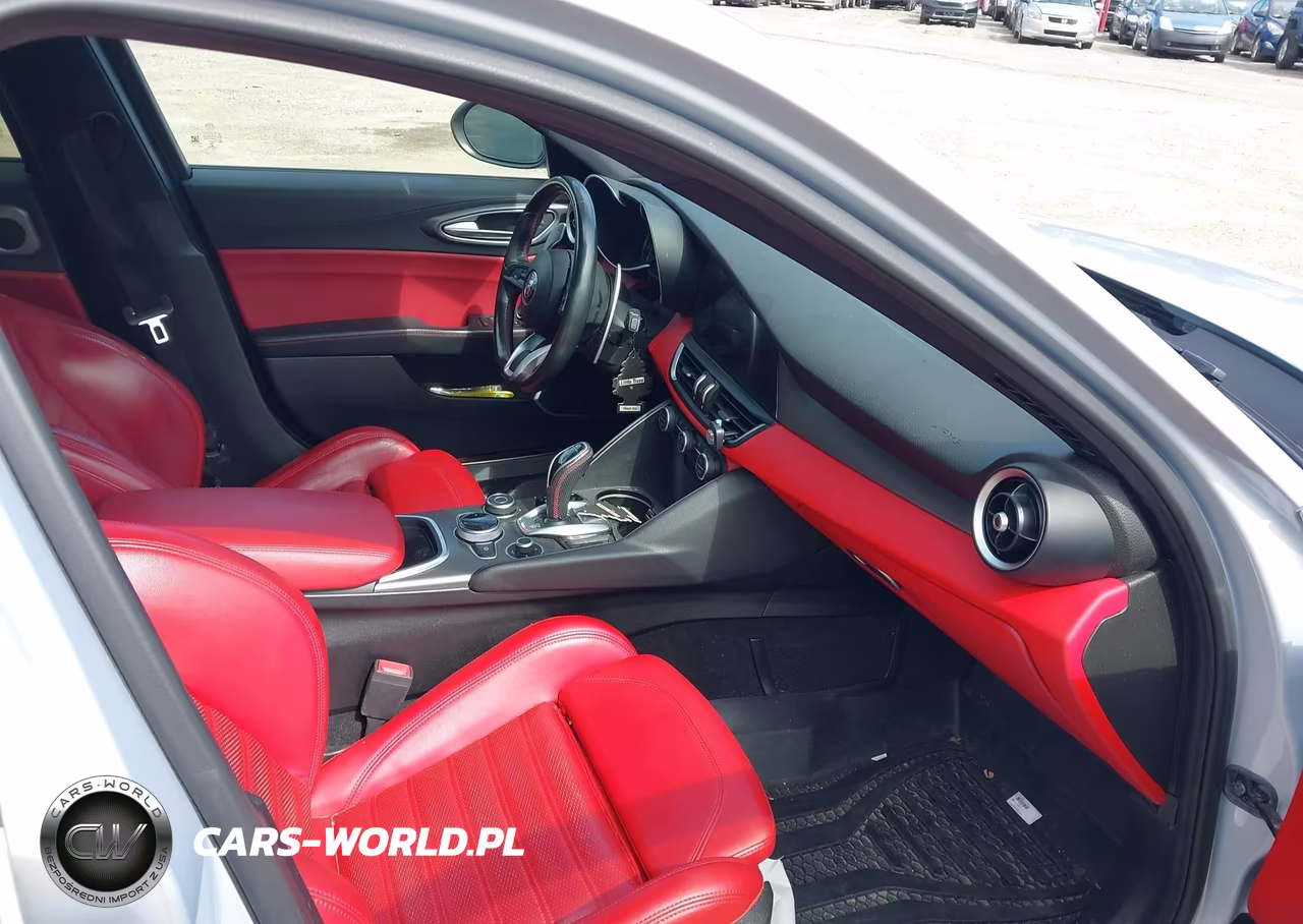 2020 Alfa Romeo Giulia Ti Sport Awd VIN:ZARFANBN4L7636306 - 5