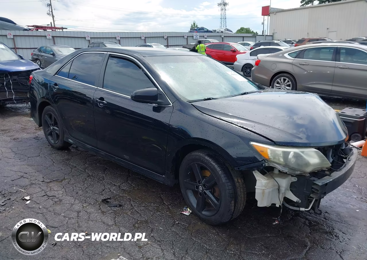 2012 Toyota Camry Se – zdjęcie 1 z 16