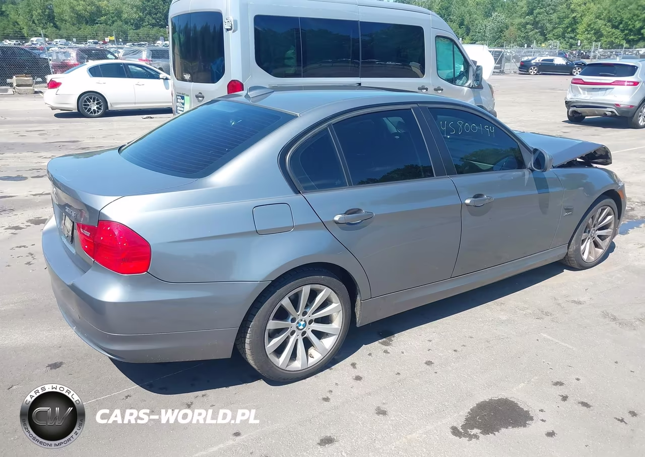 2011 BMW 328I xDrive VIN:WBAPK5G57BNN27477 - 4