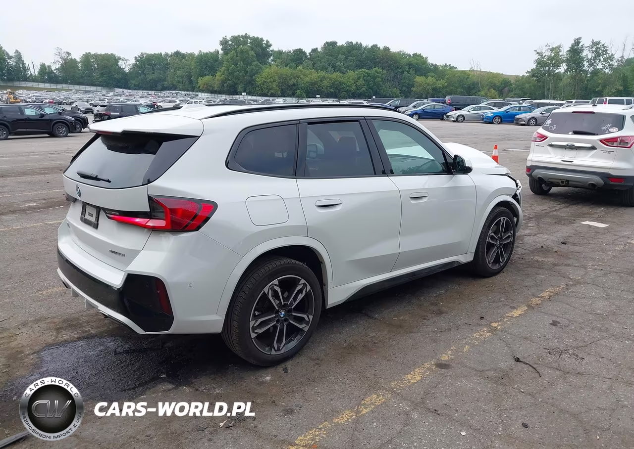 2025 BMW X1 xDrive28I VIN:WBX73EF06S5328073 - 4