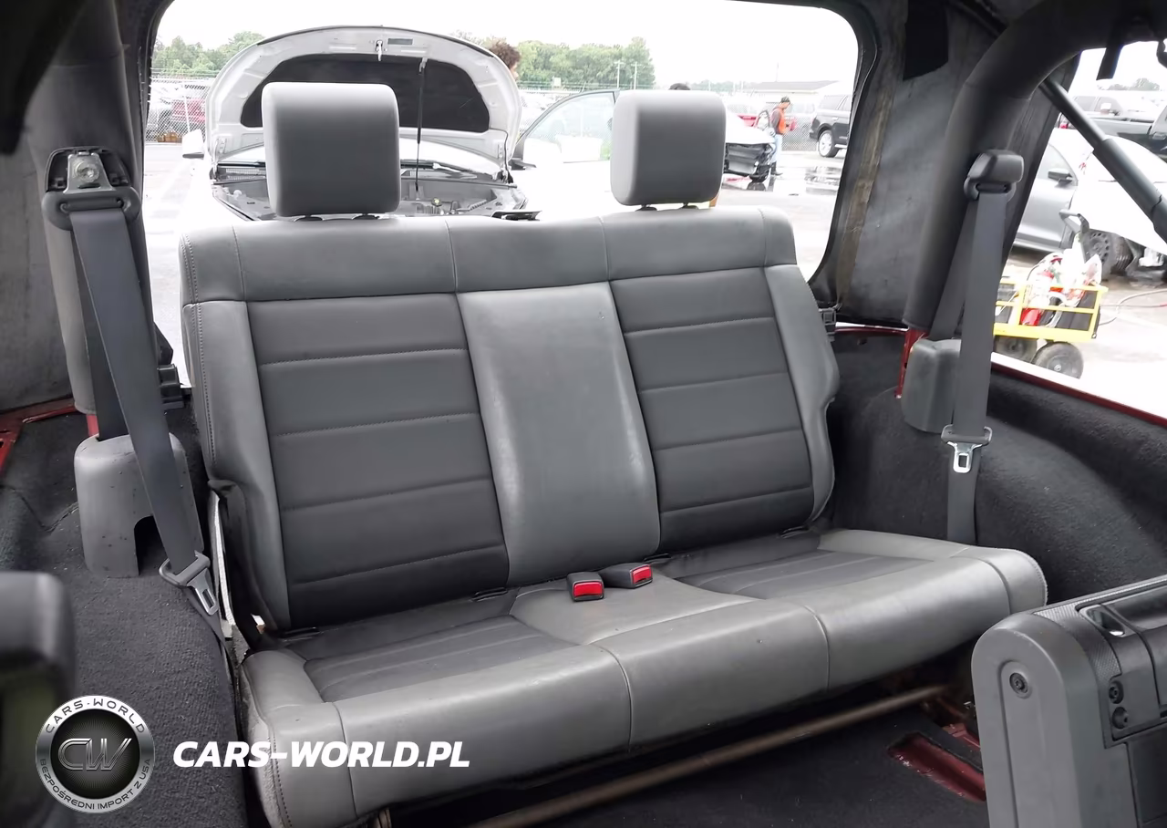 2009 Jeep Wrangler X VIN:1J4FA24139L743974 - 8