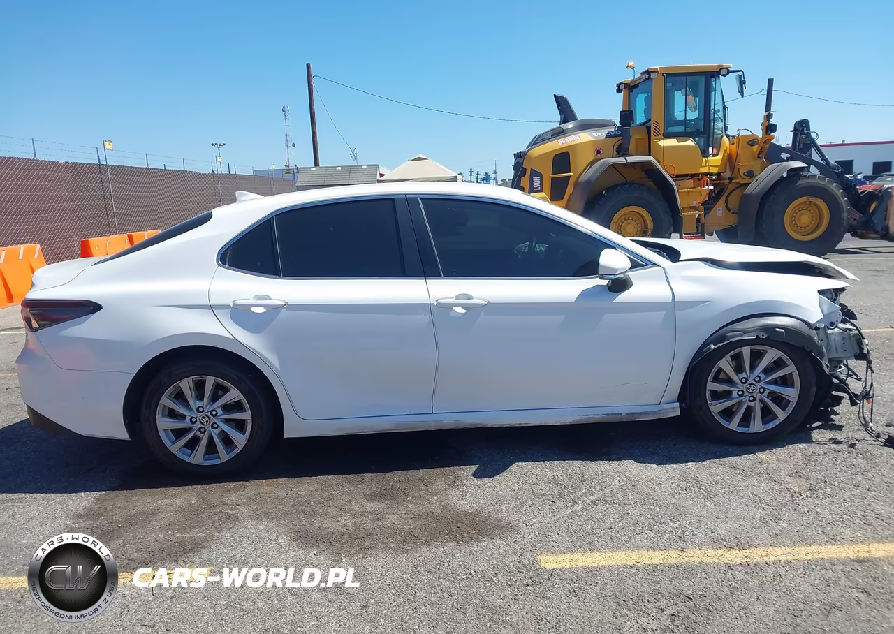 2022 Toyota Camry Le VIN:4T1R11AK4NU659446 - 13