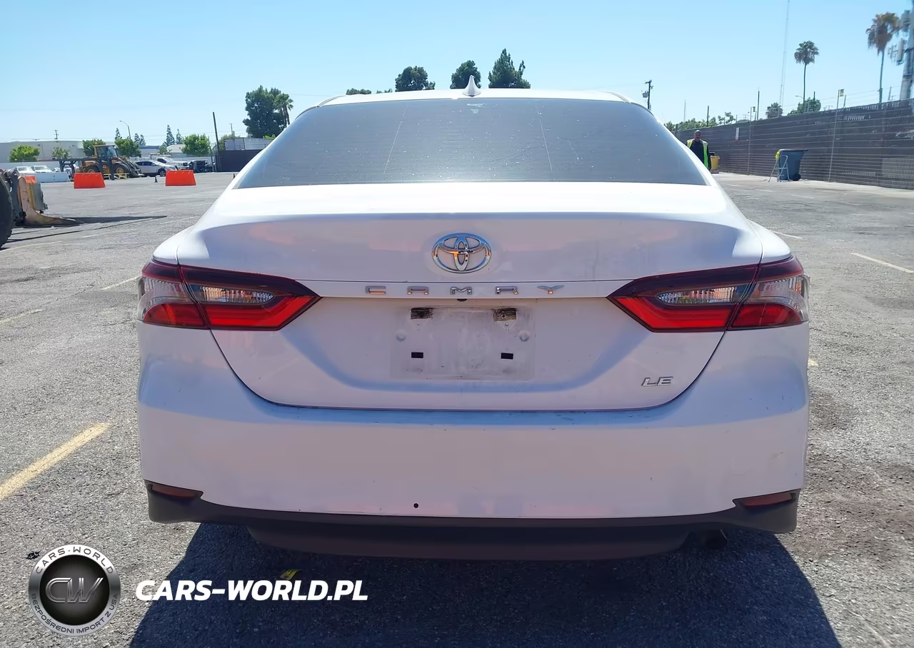 2022 Toyota Camry Le VIN:4T1R11AK4NU659446 - 16