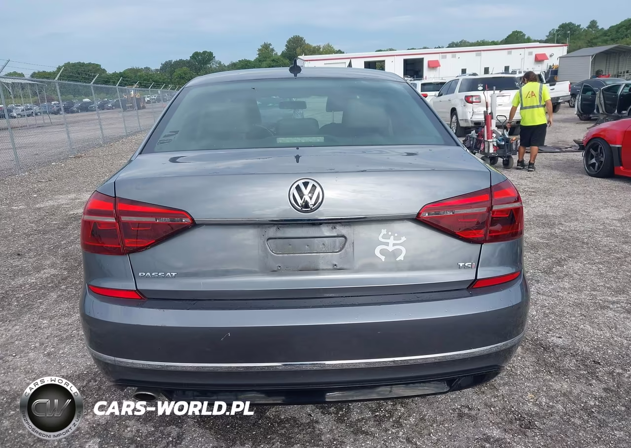 2017 Volkswagen Passat 1.8T R-Line VIN:1VWDT7A34HC050451 - 16