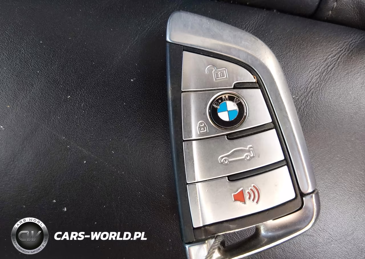 2020 BMW M550I xDrive VIN:WBAJS7C06LCD32269 - 11